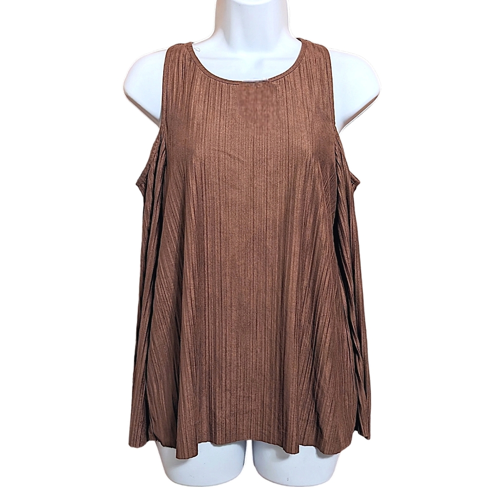 🔴 CLEARANCE   Chico's cold-shoulder blouse